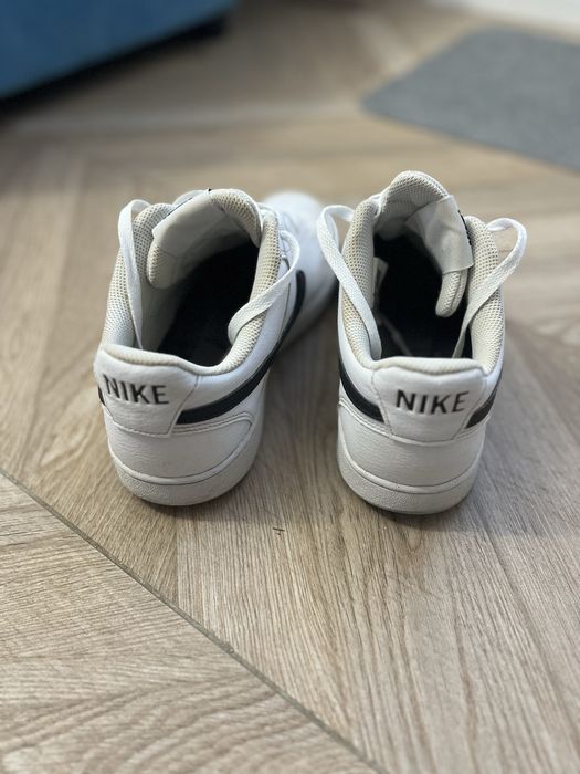 Adidasi Nike nr 42.5