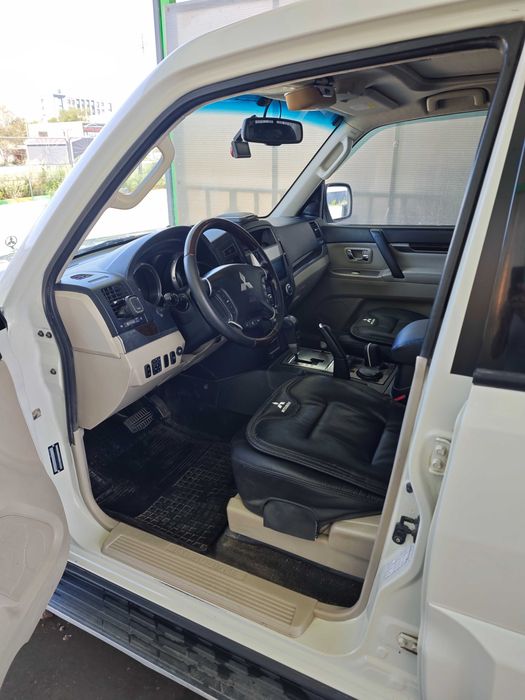 Mitsubishi Pajero IV, 2010 год