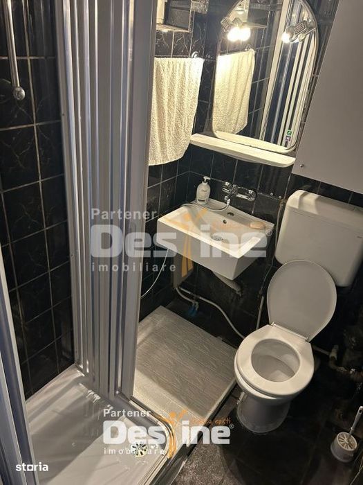 Podu Ros - Apartament 3 camere semidecomandat, MOBILAT si UTILAT