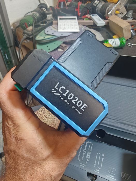 FNIRSI LC1020E преносим цифров тестер за LCR, ESR и полупроводникови компоненти