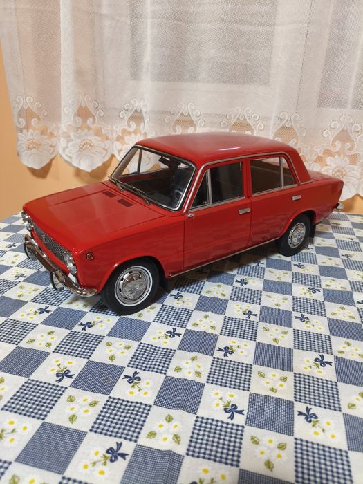 Продавам Жигули мащаб 1:8