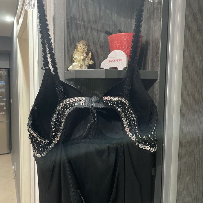 рокля черна, цветна, дантела, бежова с паети