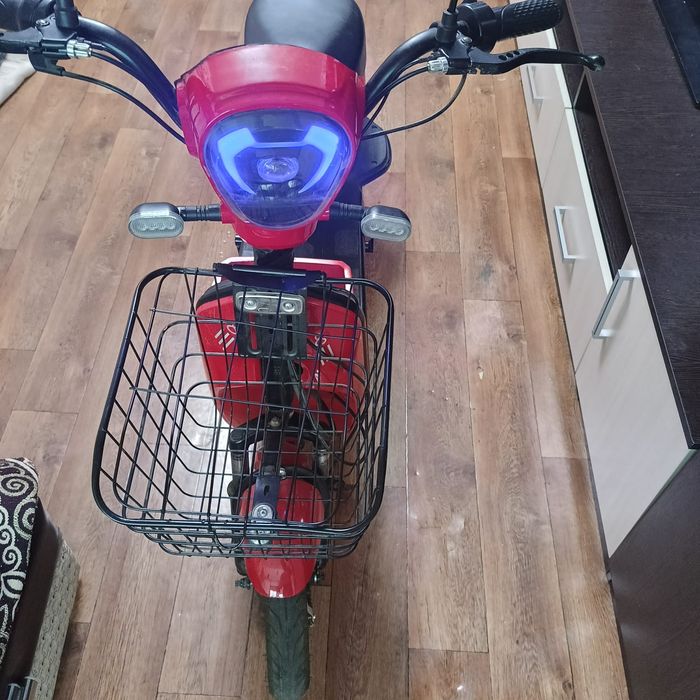 Продам самокат электрический