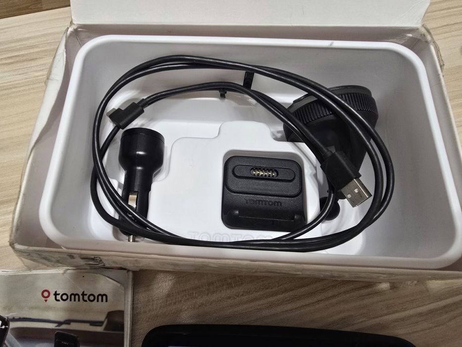 GPS навигация TomTom Go Expert Plus 6