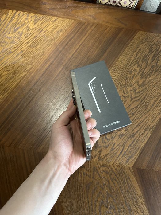 Samsung S25 ultra 256 gb