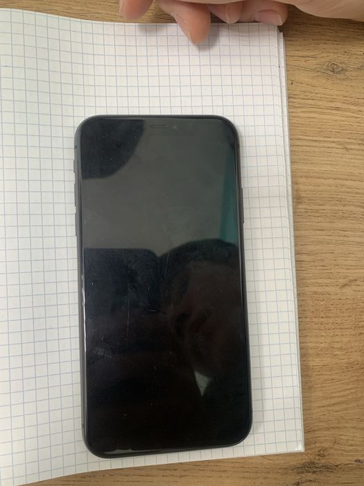 Айфон 11 продам