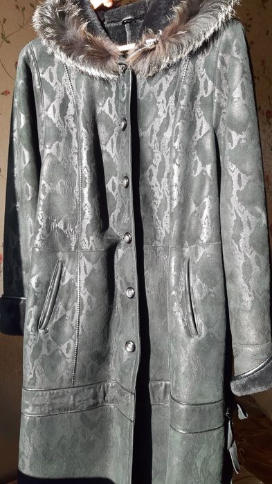 Продам дубленку                     .