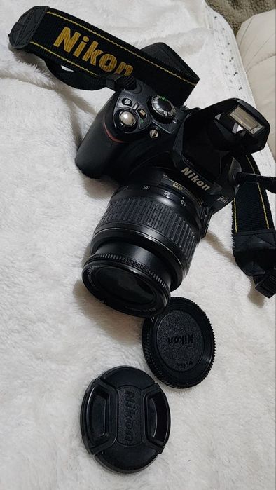 Nikon d40 ishlamagan yangi