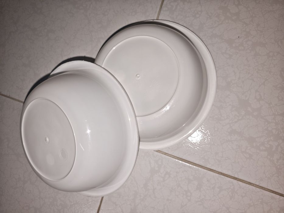 Пластиковые миски