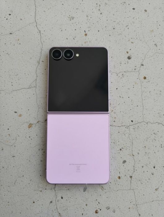 Samsung Z flip 8 12/256Гб