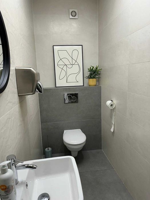 Spatiu comercial strada Clinicilor , intersectie cu strada Piezisa