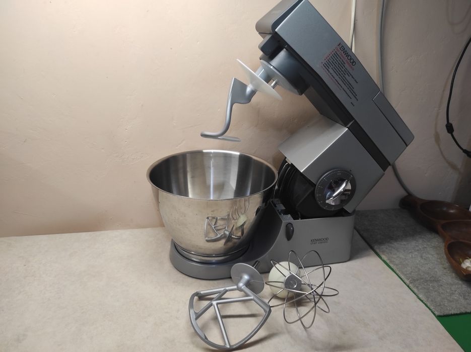 Robot de bucătărie.