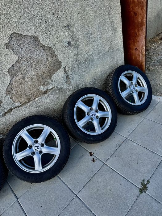 Джанти със зимни гуми Хонда 5х114,3 16/ Honda Accord Continental-Good Year