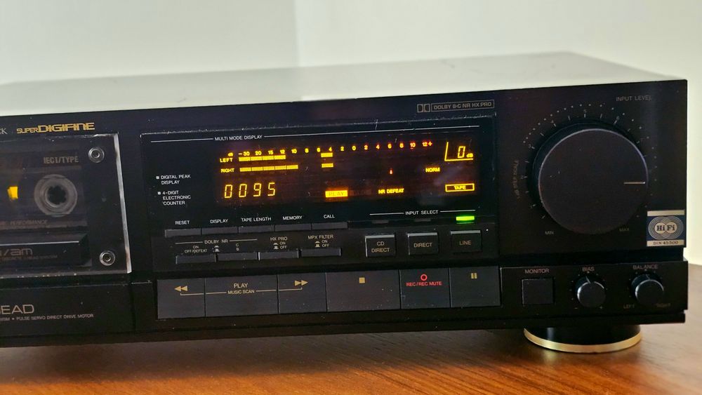 JVC  TD-V 711  SuperDigifine