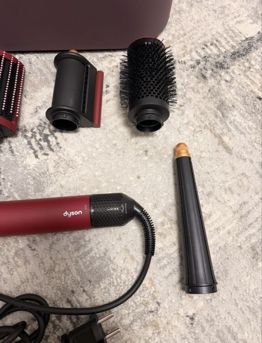 Uscator de par dyson red velvet i.d