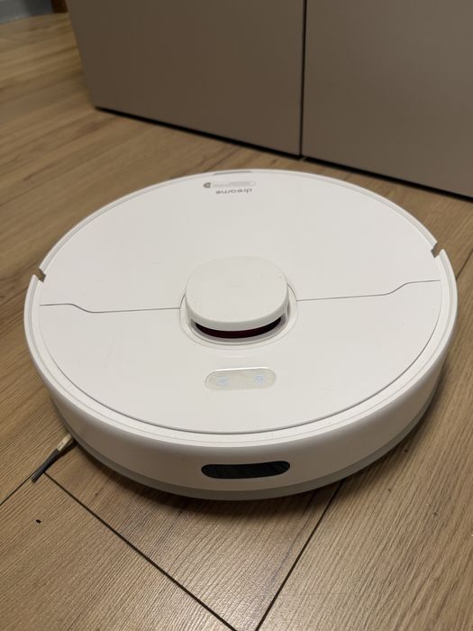 Робот пылесос Dreame