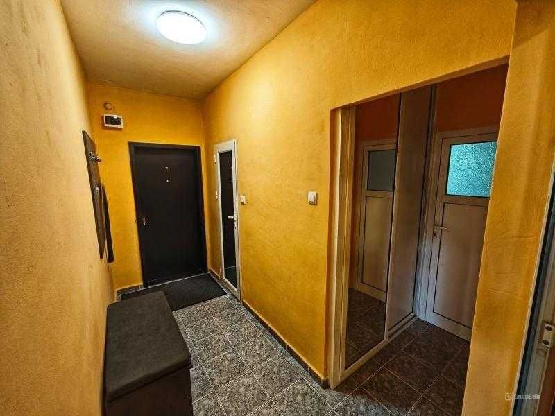 Продава се Двустаен апартамент в София, Света Троица - 69 кв.м за 1740 €/кв.м - Снимка #8
