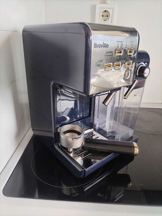 Еспресомашина /кафемашина Breville