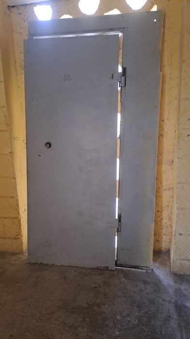 Железная дверь, детский гарнитур