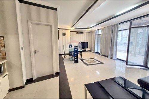 Тристаен мезонет под наем в кв. Бриз, гр. Варна Т4119