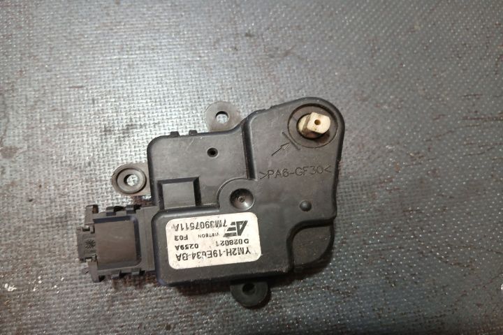 Motoras clapeta aeroterma 7M3907511A YM2H-19E634-BA 7M3907511A YM2H-1