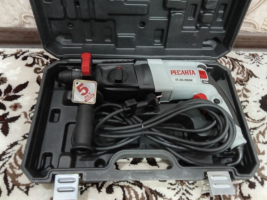 Перфоратор РЕСАНТА П-30 -900К новый