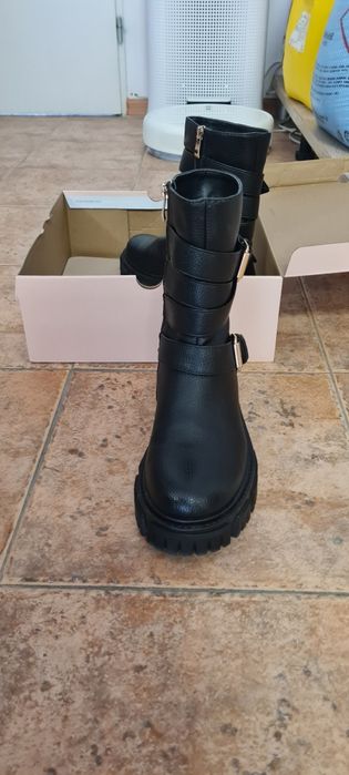 Черни боти 37 номер