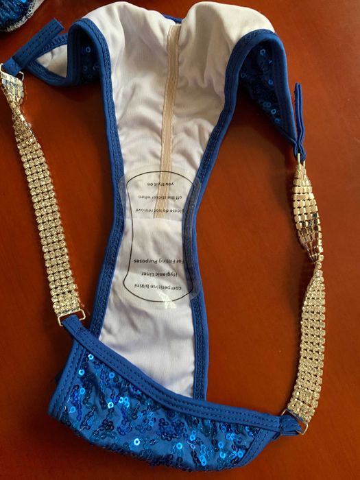 Луксозен бански с паети и камъни.