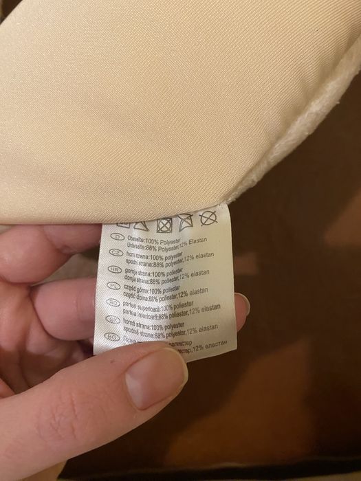 Perna de dormit de avion