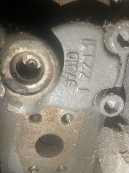 Гидрораспределитель Hitachi на 4hk1