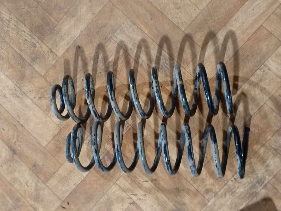 Пружины задние Фольксваген Пассат