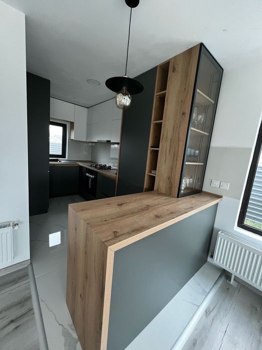 Vand casa noua pentru un inceput serios. Stil, liniste ,echilibru.