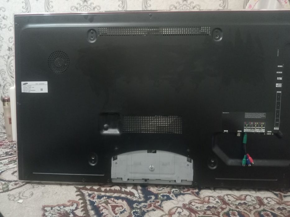 Ли смарт тв 32тали ва самсунг 40тали сотилади