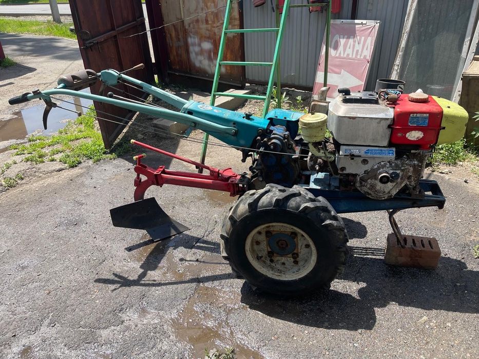 Пррдаеься мотоблок