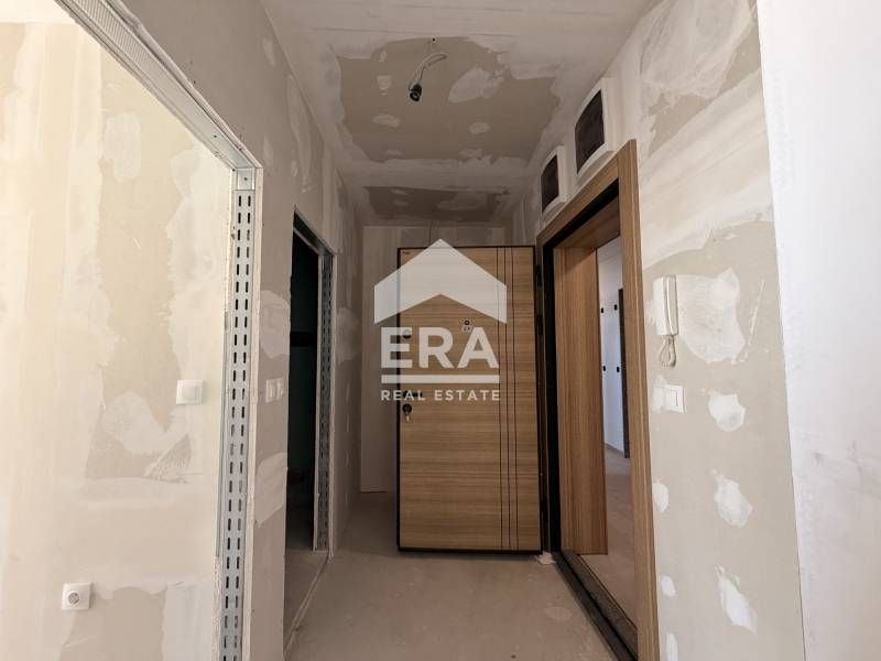 Продава се Двустаен апартамент в Варна, Аспарухово - 68 кв.м за 777 €/кв.м - Снимка #3