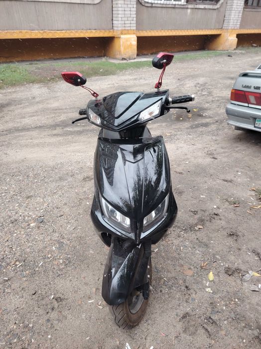 Продам скутер М8 срочно