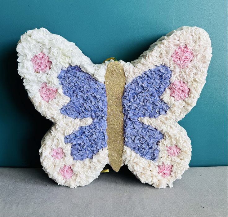 Пинята пеперуда