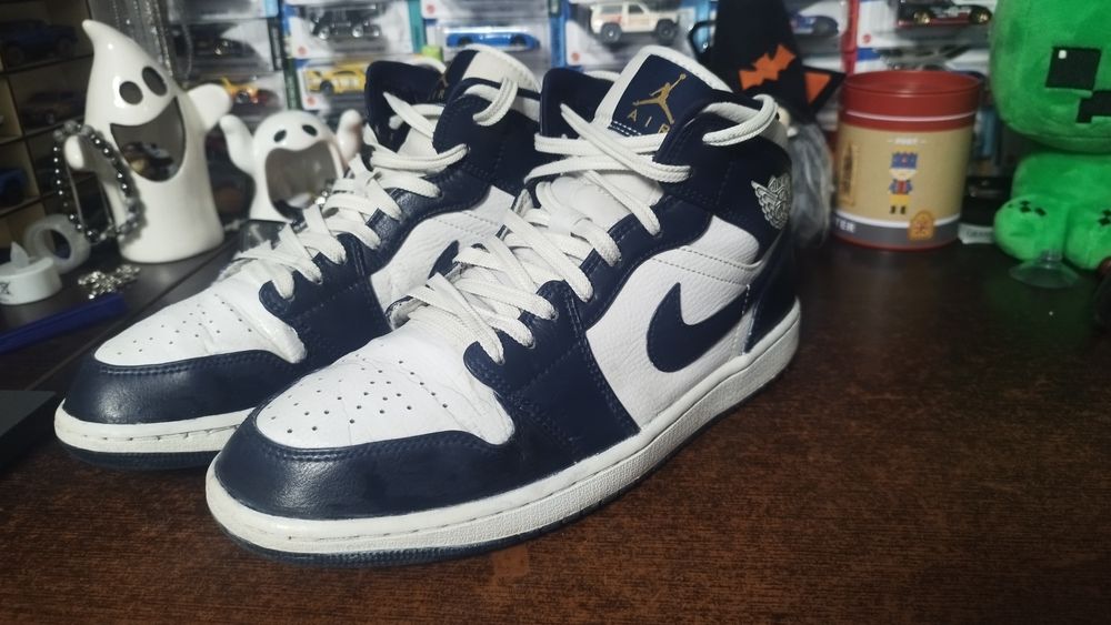 Jordan 1 obsidian gold