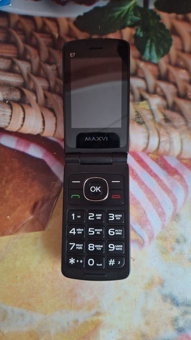 Новый телефон продам