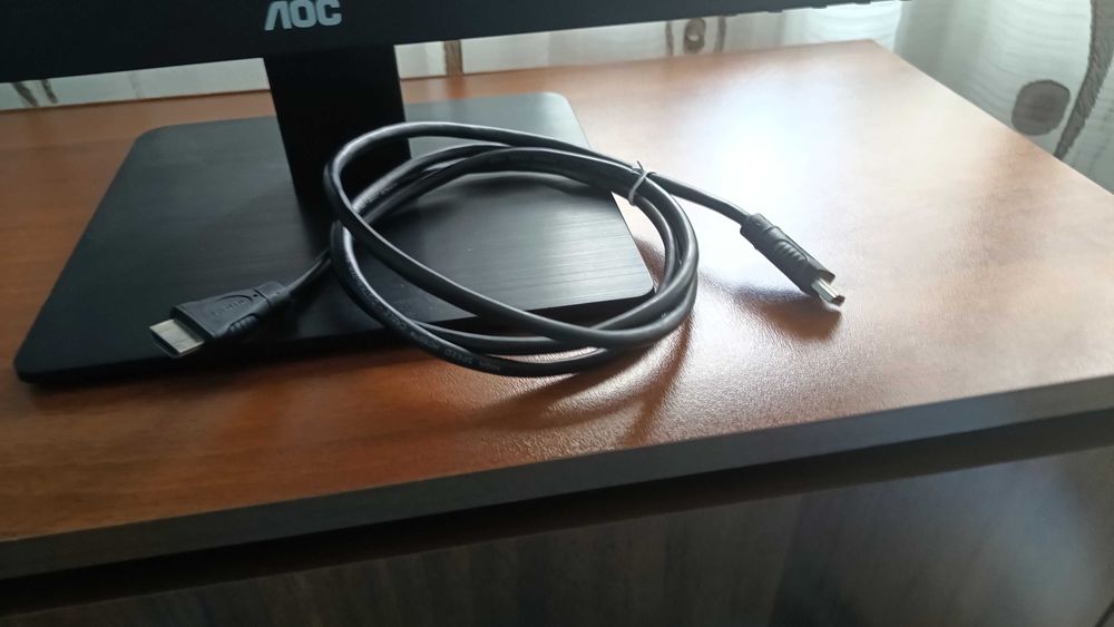 Монитор AOC E2275SWJ + HDMI кабел