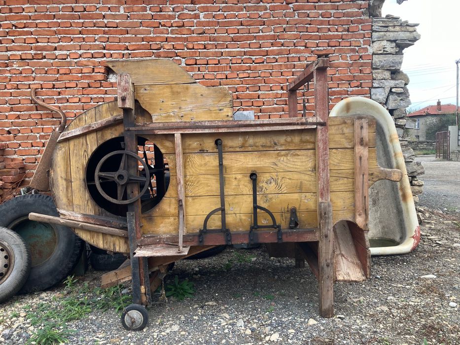 Старинна Веялка за зърно