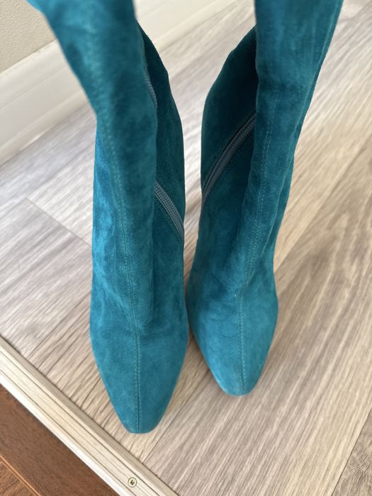 Продам женские сапоги