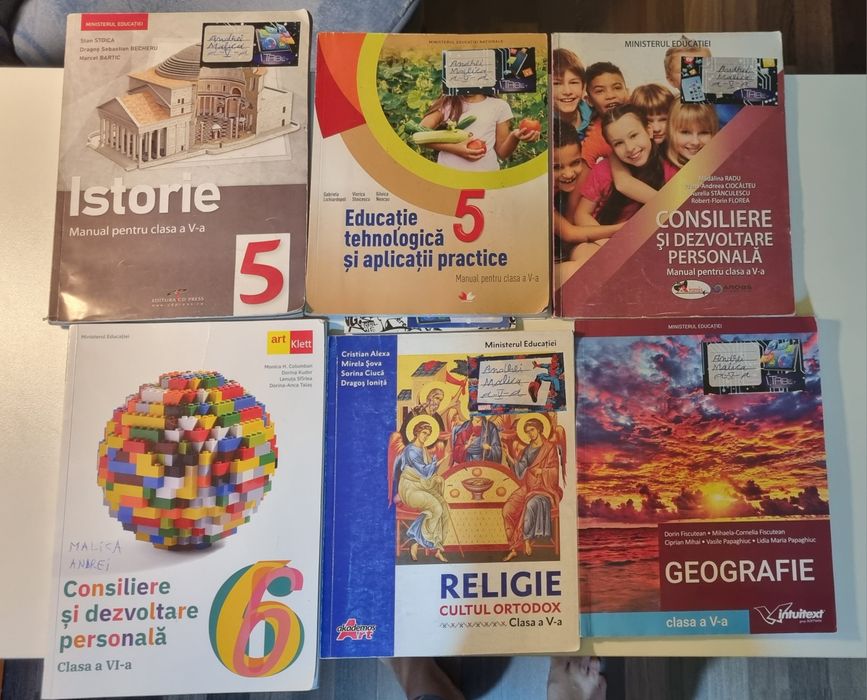 Manuale clasa 5 și 6 - 10 lei/buc