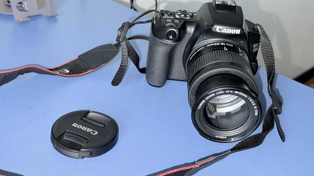 Продаю  свою  EOS Canon 250D  24.1 п как  новый,почти не использовал.
