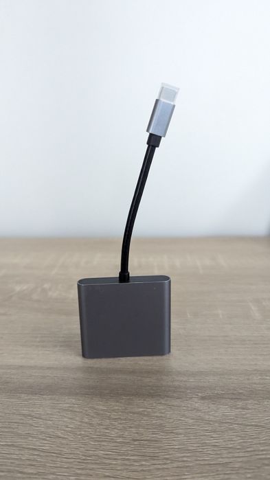 Adaptor HUB 3 in 1 , USB-C & HDMI,USB-C, USB 3.0