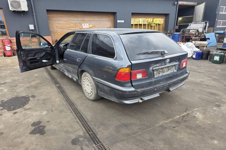 Usita rezervor BMW Seria 5 2000 520d MT (136 hp)