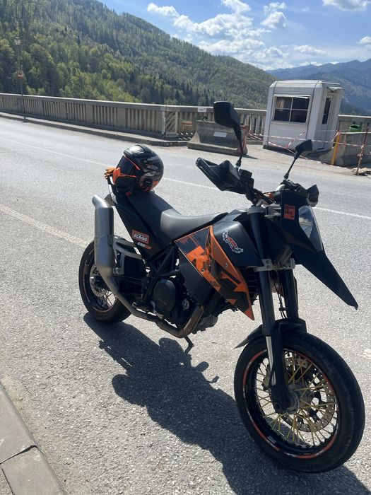 KTM 690 Supermoto