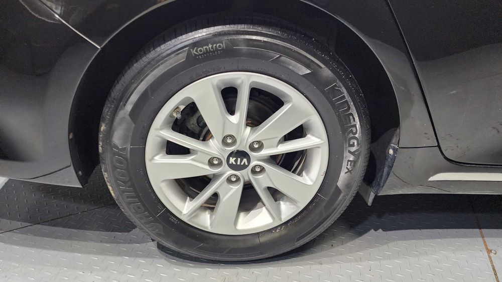 Kia K5 2.0Lpi autogeorge.com