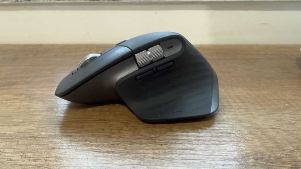 Logitech MX Master 3S – stare perfectă, wireless, silent