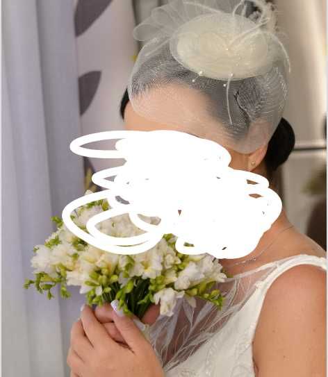 Rochie de mireasa cu pene de strut si paiete  - marimea L